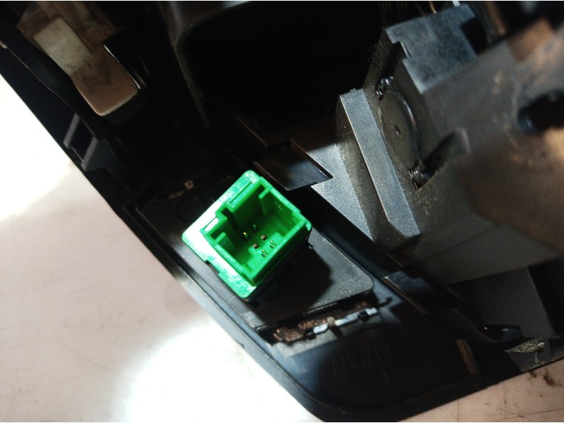 Recambio de rejilla aireadora para citroën c4 picasso millenium referencia OEM IAM 30378238 30378238 30378238