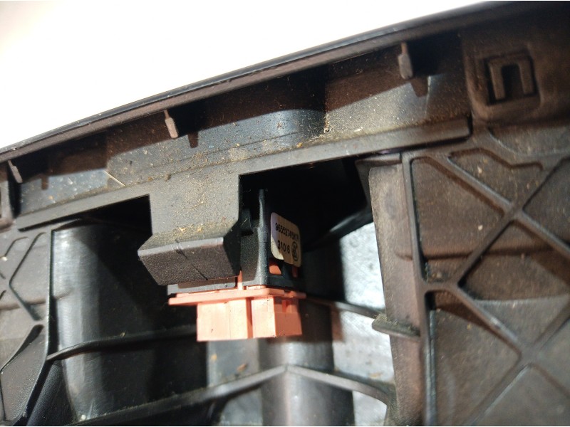 Recambio de rejilla aireadora para citroën c4 picasso millenium referencia OEM IAM 30378238 30378238 30378238