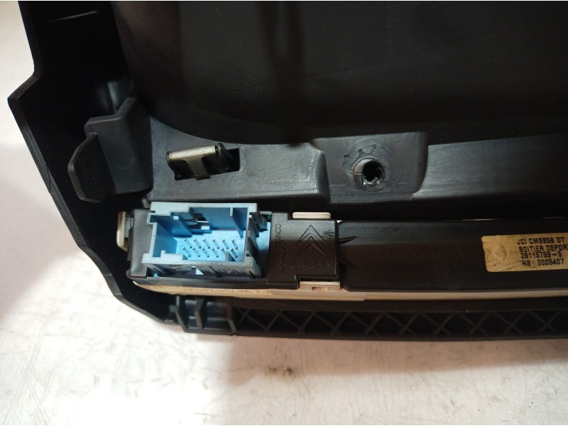 Recambio de moldura para citroën c4 picasso millenium referencia OEM IAM 9654110277 9654110277 9654110277