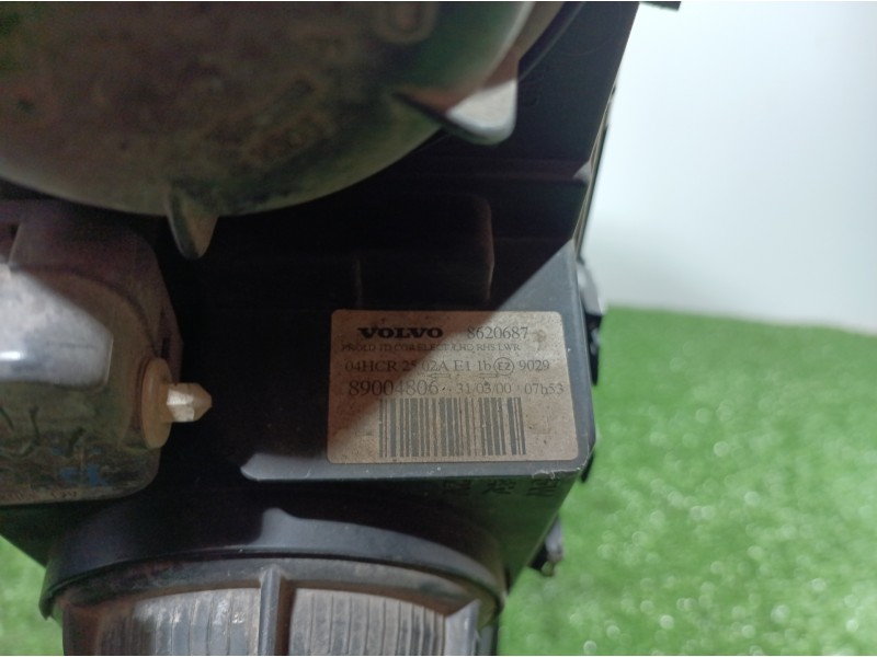 Recambio de faro derecho para volvo s60 berlina referencia OEM IAM 8620687 8620687 89004806