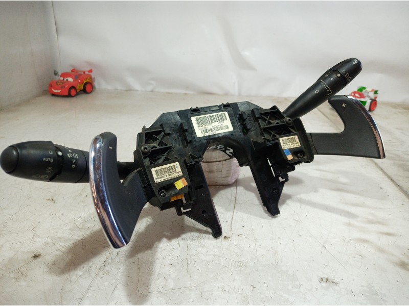 Recambio de mando multifuncion para citroën c4 picasso millenium referencia OEM IAM 96627927XT 96627927XT 96627927