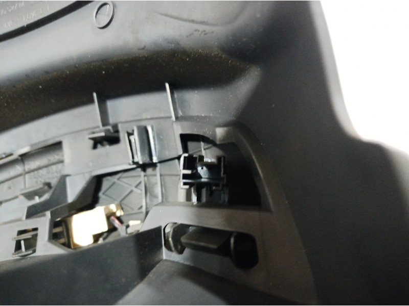 Recambio de moldura para citroën c4 picasso millenium referencia OEM IAM 9654110377 9654110377 9654110377