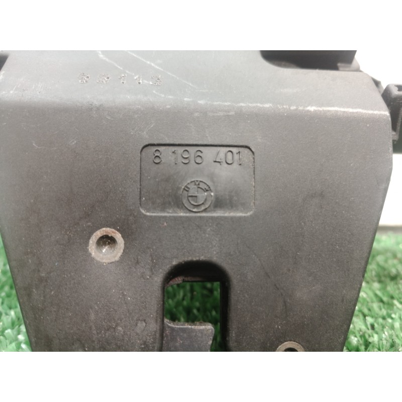 Recambio de cerradura maletero / porton para bmw serie 3 berlina (e46) 318i referencia OEM IAM 8196401 8196401 8196401