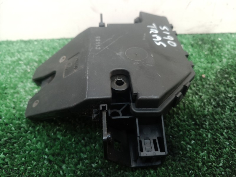 Recambio de cerradura maletero / porton para bmw serie 3 berlina (e46) 318i referencia OEM IAM 8196401 8196401 8196401