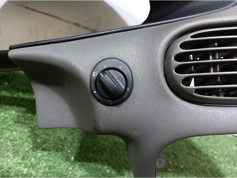 Recambio de moldura cuadro instrumentos para chrysler stratus cabrio (jx) 2.0 le referencia OEM IAM 4595319 4595319 4595319