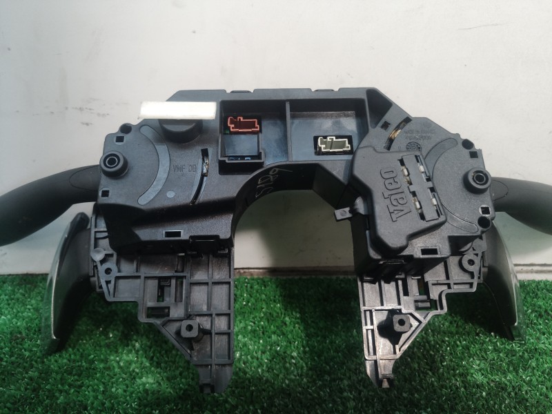 Recambio de mando volante para citroën c4 picasso business class referencia OEM IAM 96644965XT 96644965XT N345657493