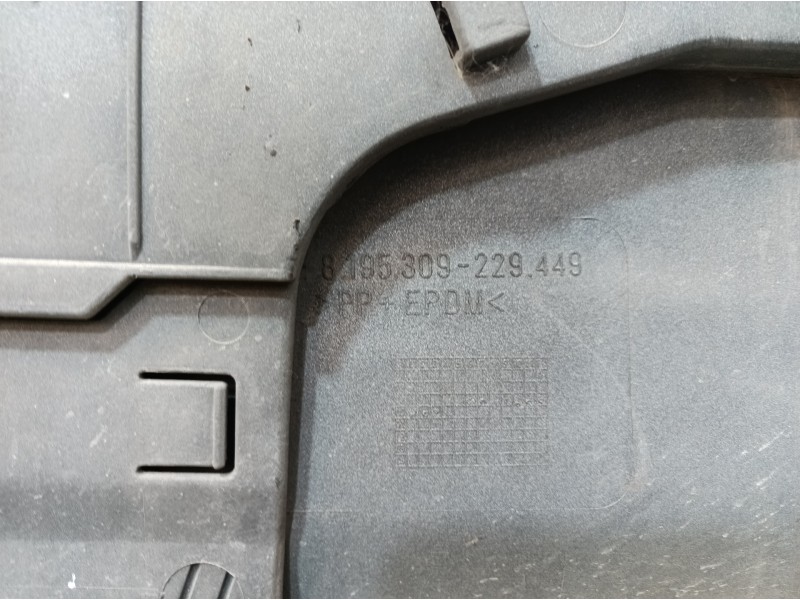 Recambio de paragolpes trasero para bmw serie 3 berlina (e46) 320d referencia OEM IAM 8195309 8195309 8195314