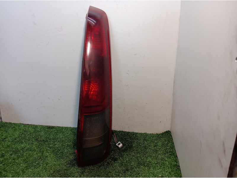 Recambio de piloto trasero derecho para nissan x-trail (t30) comfort referencia OEM IAM   