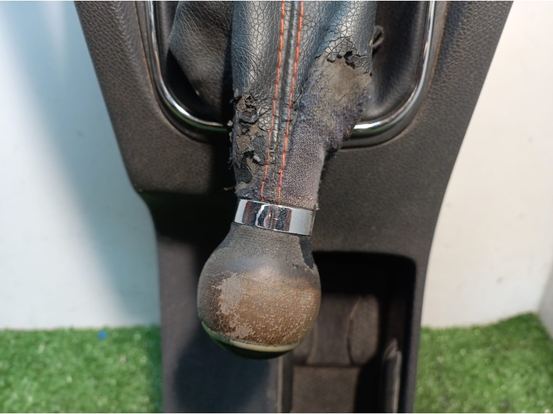 Recambio de consola central tras. para volkswagen golf v berlina (1k1) highline referencia OEM IAM 1K0862531A 1K0862531A 1K08632