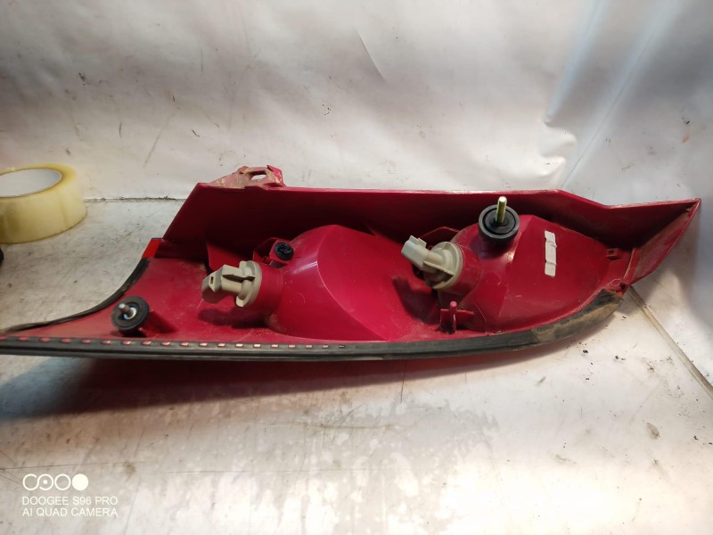 Recambio de piloto trasero derecho para ford focus berlina (cak) ambiente referencia OEM IAM 1M5113404 1M5113404 1M5113404