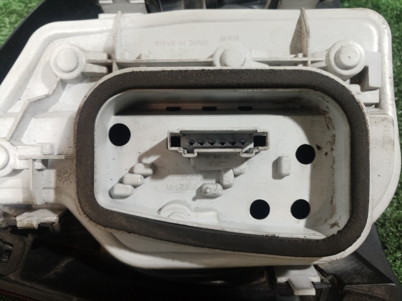 Recambio de piloto trasero derecho para volkswagen polo (9n1) conceptline referencia OEM IAM 6Q6945096B 6Q6945096B 6Q6945112A