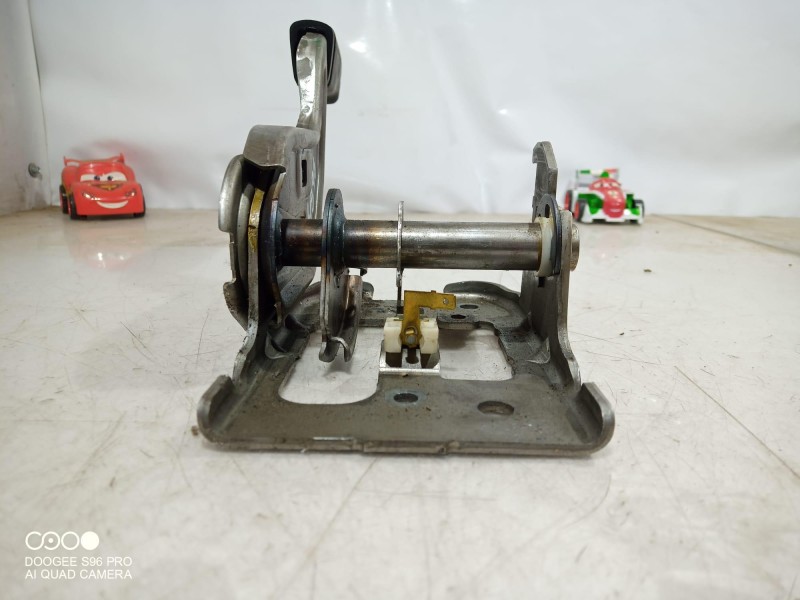 Recambio de palanca freno de mano para ford mondeo ber. (ca2) ambiente referencia OEM IAM 7G912780BE 7G912780BE 7G912780