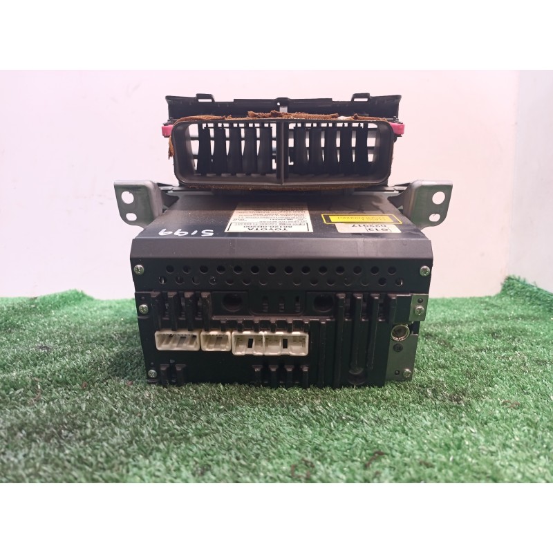 Recambio de sistema audio / radio cd para toyota yaris (ksp9/scp9/nlp9) básico referencia OEM IAM 861200D200 861200D200 861200D2