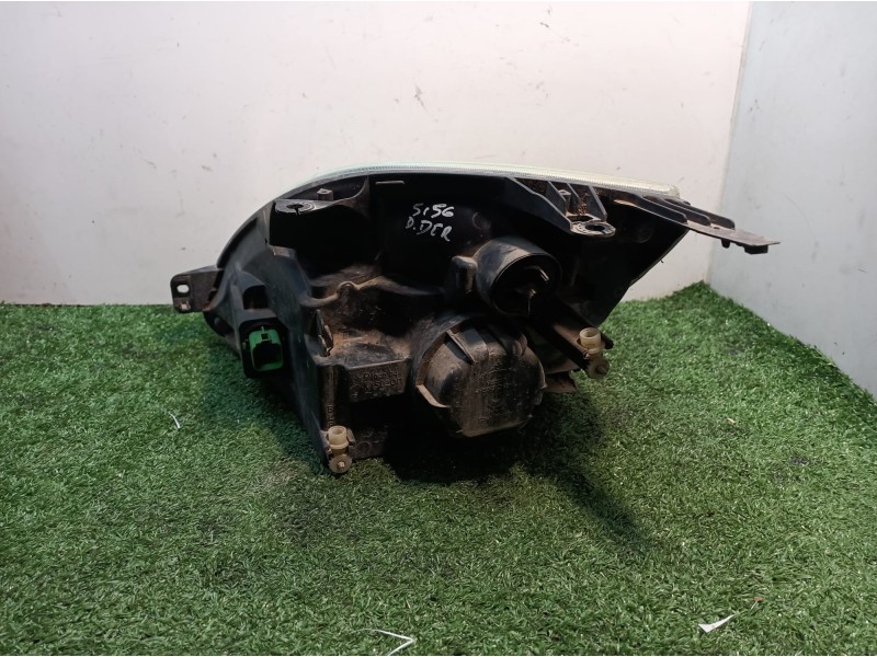 Recambio de faro derecho para ford fiesta (cbk) ambiente referencia OEM IAM   