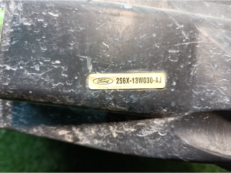 Recambio de faro izquierdo para ford fiesta (cbk) ambiente referencia OEM IAM 2S6X13W030AJ 2S6X13W030AJ 2S6X13W030