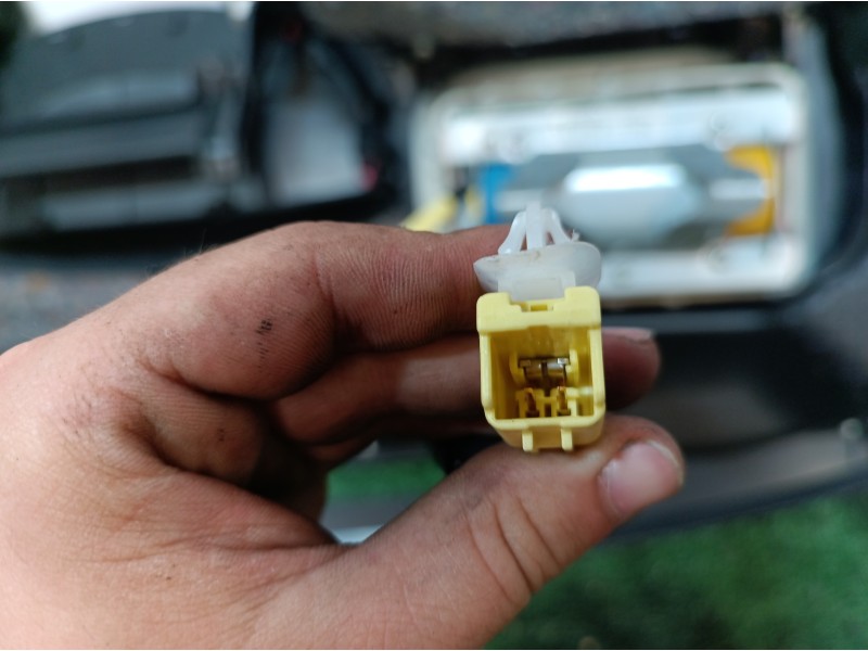 Recambio de salpicadero para toyota yaris (ksp9/scp9/nlp9) básico referencia OEM IAM   