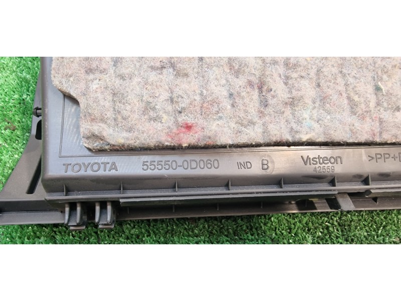 Recambio de guantera para toyota yaris (ksp9/scp9/nlp9) básico referencia OEM IAM 55550 55550 55550