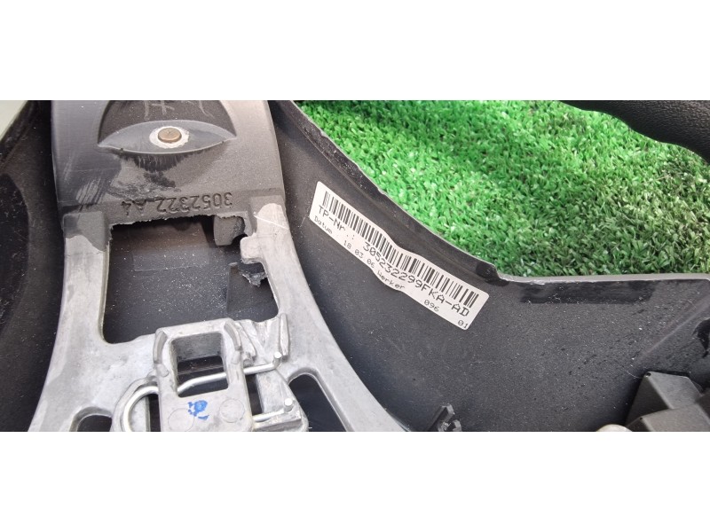 Recambio de volante para toyota yaris (ksp9/scp9/nlp9) básico referencia OEM IAM 305232299FKA 305232299FKA 3052322A4