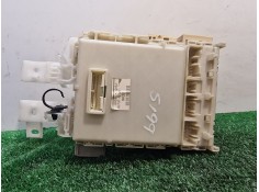 Recambio de caja reles / fusibles para toyota yaris (ksp9/scp9/nlp9) básico referencia OEM IAM 8273052700 8273052700 8273052700 2