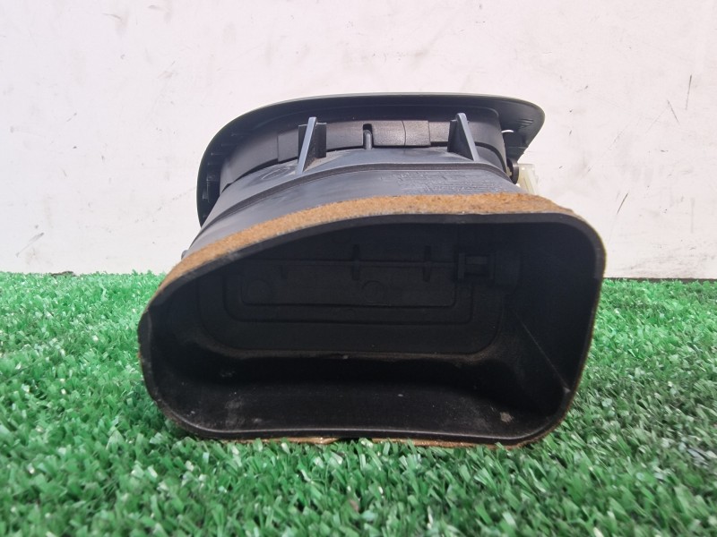 Recambio de rejilla aireadora para peugeot 206 berlina 1.4 referencia OEM IAM 9632184877 9632184877 9632184877