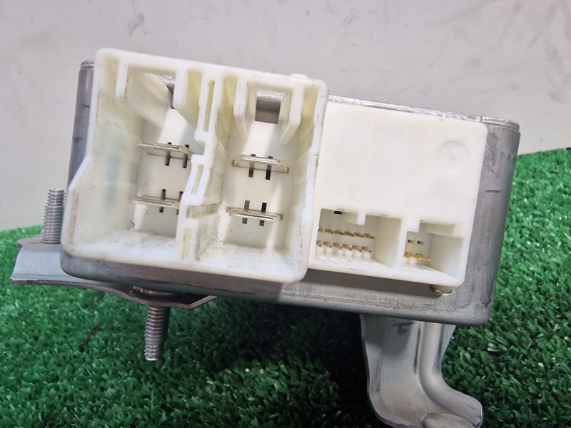 Recambio de centralita direccion electrica para toyota yaris (ksp9/scp9/nlp9) básico referencia OEM IAM 896500D091 896500D091 89