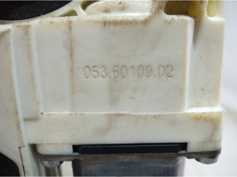 Recambio de motor elevalunas delantero izquierdo para citroën c4 coupe referencia OEM IAM 0536010902 0536010902 0536010902