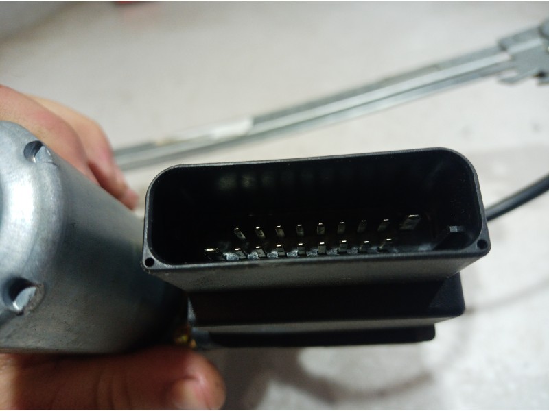 Recambio de elevalunas trasero derecho para volkswagen golf v variant (1k5) advance referencia OEM IAM 850577 850577 850577