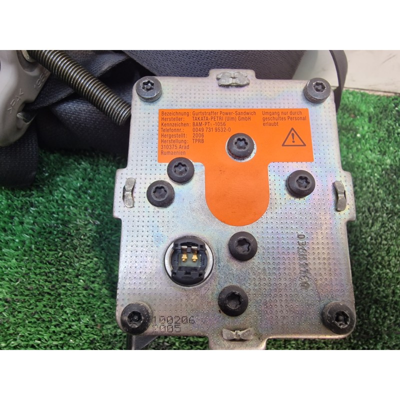 Recambio de cinturon seguridad delantero derecho para toyota yaris (ksp9/scp9/nlp9) básico referencia OEM IAM 305562399FKA 30556