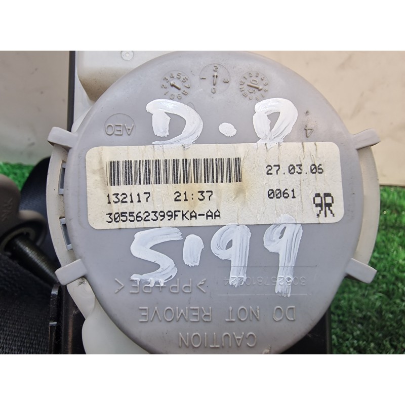 Recambio de cinturon seguridad delantero derecho para toyota yaris (ksp9/scp9/nlp9) básico referencia OEM IAM 305562399FKA 30556