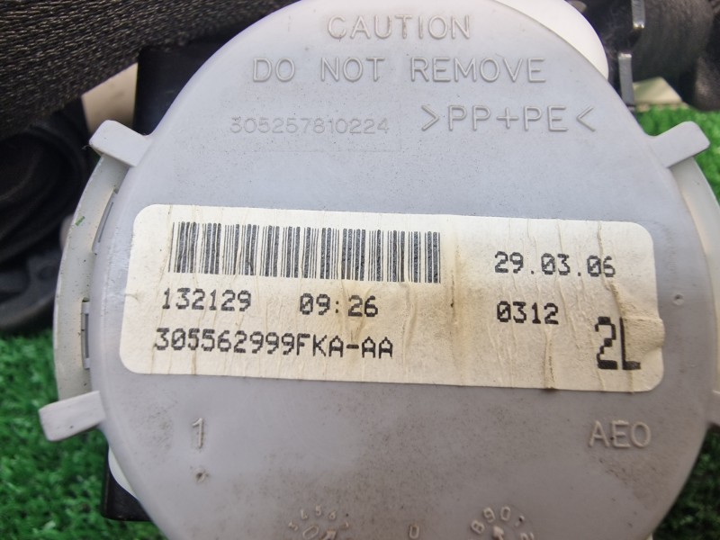 Recambio de cinturon seguridad delantero izquierdo para toyota yaris (ksp9/scp9/nlp9) básico referencia OEM IAM 305562999FKA 305