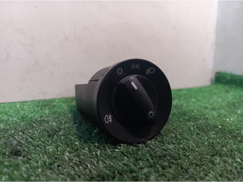 Recambio de mando luces para volkswagen polo (9n1) conceptline referencia OEM IAM 6Q0941531B 6Q0941531B 6Q0941531