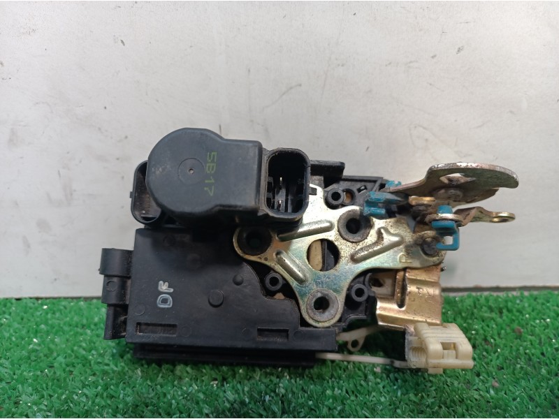 Recambio de cerradura puerta delantera derecha para chevrolet kalos 1.4 sx sport referencia OEM IAM   