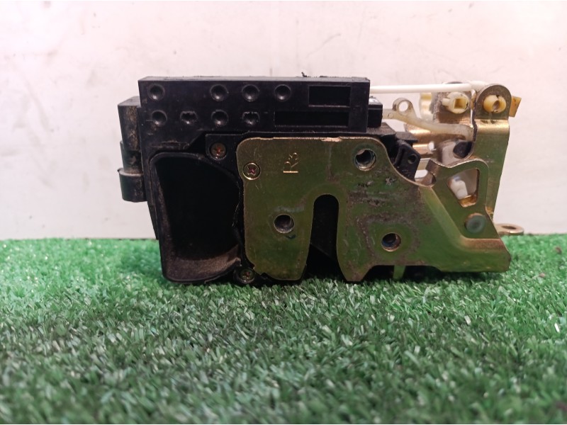 Recambio de cerradura puerta delantera derecha para chevrolet kalos 1.4 sx sport referencia OEM IAM   