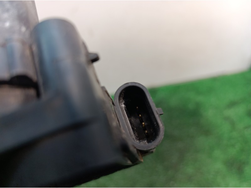 Recambio de cerradura puerta delantera derecha para chevrolet kalos 1.4 sx sport referencia OEM IAM   