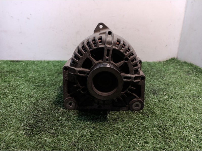Recambio de alternador para renault megane ii berlina 5p referencia OEM IAM 8200495294 8200495294 2543342A