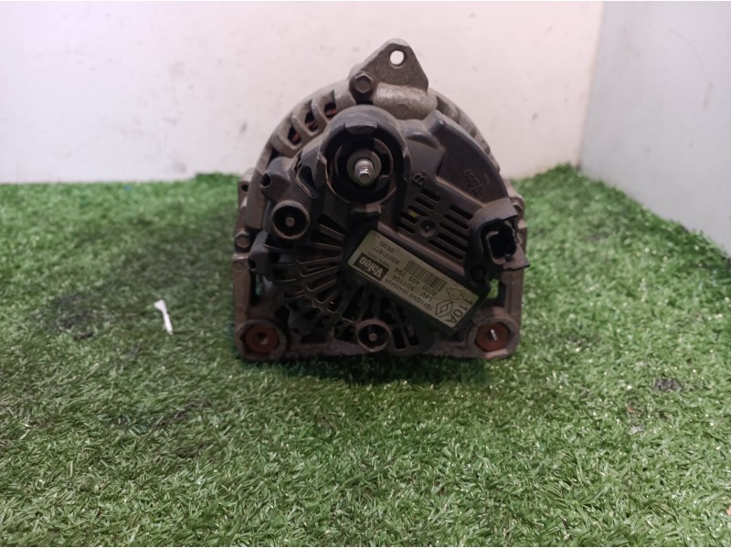 Recambio de alternador para renault megane ii berlina 5p referencia OEM IAM 8200495294 8200495294 2543342A