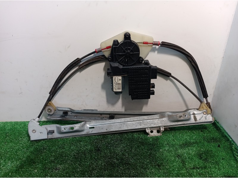 Recambio de elevalunas delantero izquierdo para citroën c4 picasso business class referencia OEM IAM 9682495680 9682495680 40096