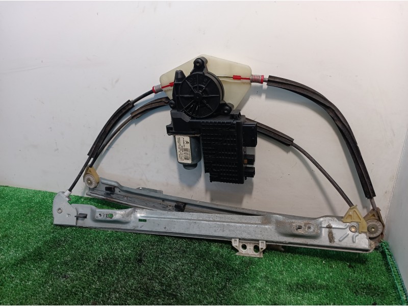 Recambio de elevalunas delantero izquierdo para citroën c4 picasso business class referencia OEM IAM 9682495680 9682495680 40096