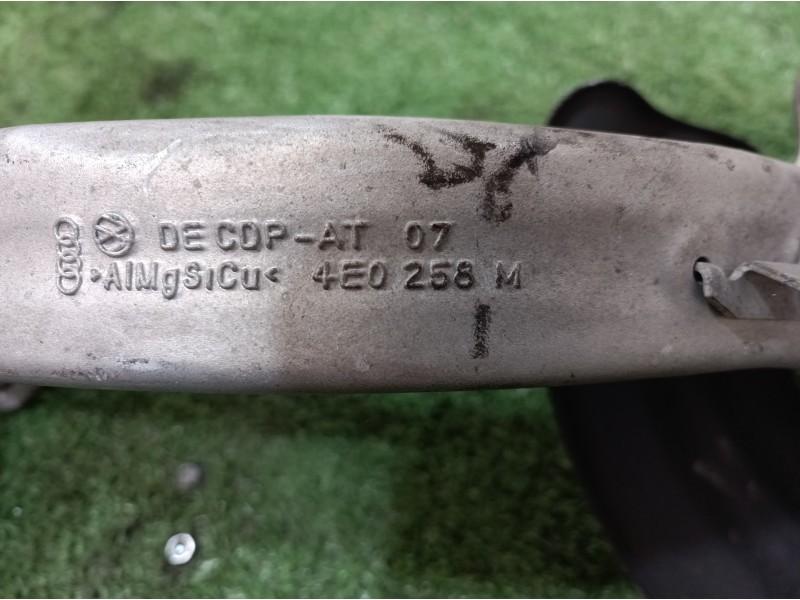 Recambio de mangueta delantera izquierda para audi a8 (4e2) referencia OEM IAM 4E0258M 4E0258M 4E0258M