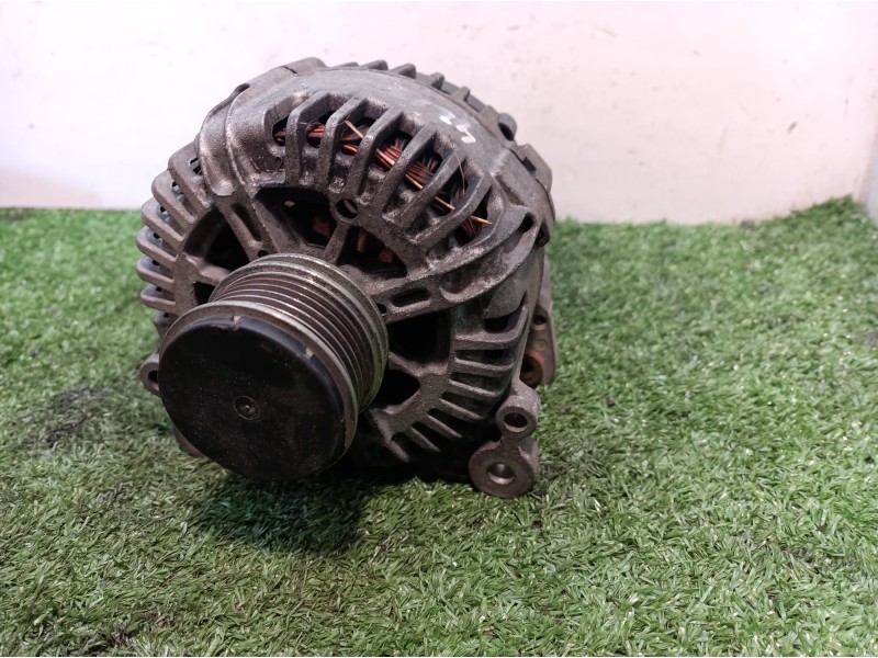 Recambio de alternador para skoda octavia berlina (1z3) referencia OEM IAM 06F903023C 06F903023C 2542695F