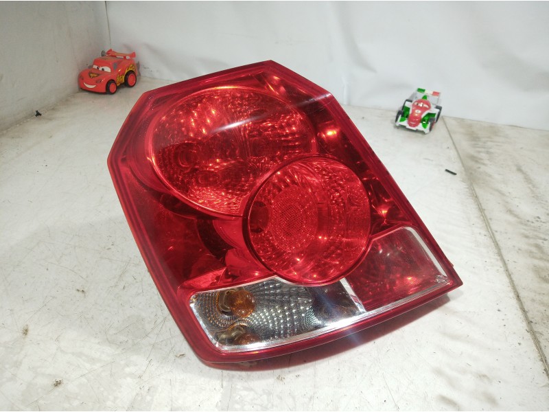 Recambio de piloto trasero izquierdo para chevrolet kalos 1.4 sx sport referencia OEM IAM 300266 300266 300266