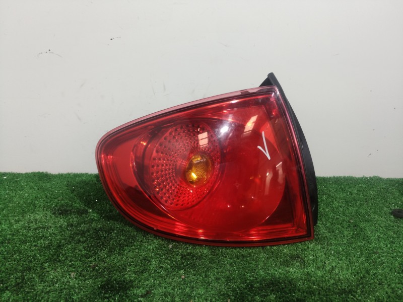 Recambio de piloto trasero izquierdo para seat altea (5p1) sport referencia OEM IAM 5P0945095D 5P0945095D 5P0945095D