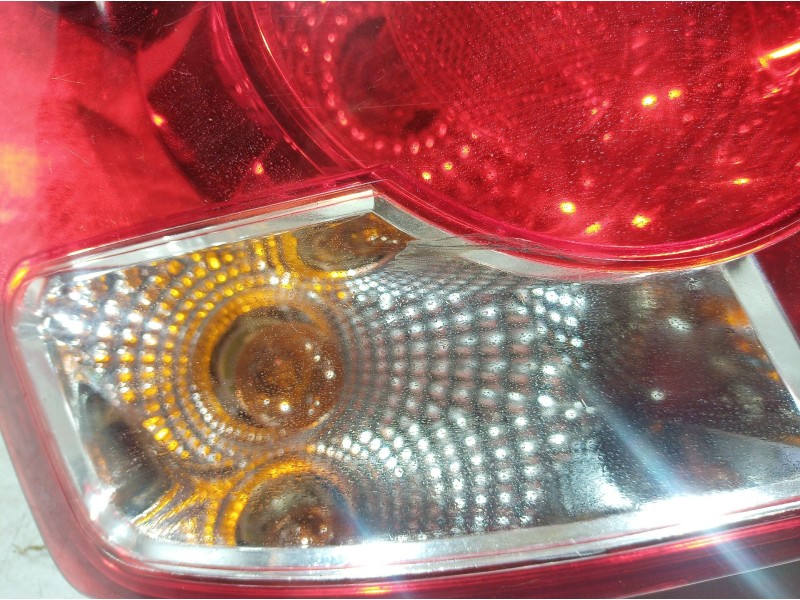 Recambio de piloto trasero izquierdo para chevrolet kalos 1.4 sx sport referencia OEM IAM 300266 300266 300266