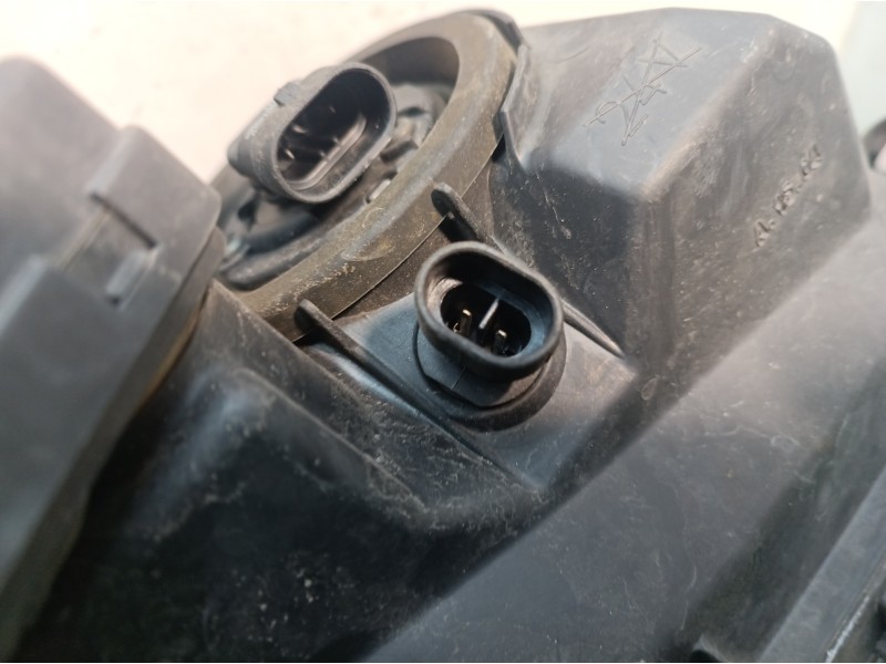 Recambio de faro izquierdo para opel zafira a design edition referencia OEM IAM 89100054 89100054 89100054