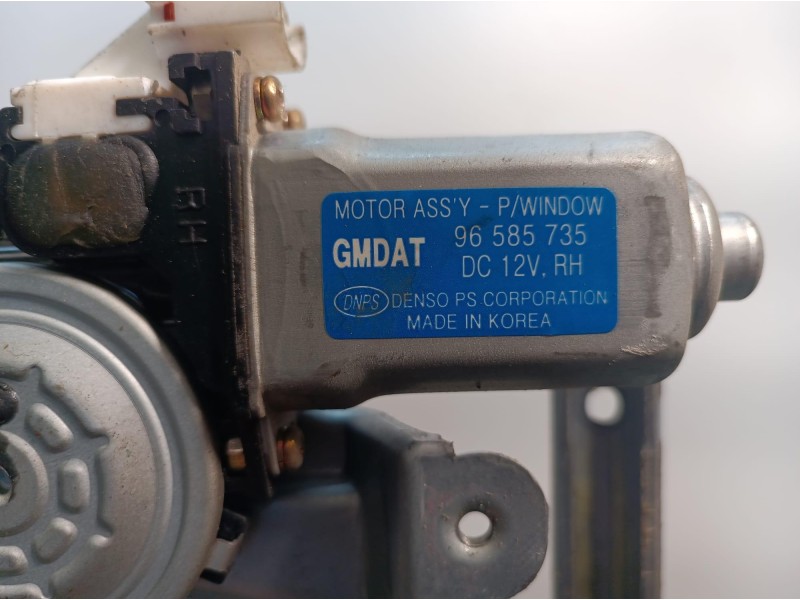 Recambio de elevalunas delantero derecho para chevrolet kalos 1.4 sx sport referencia OEM IAM 96585735 96585735 96585735