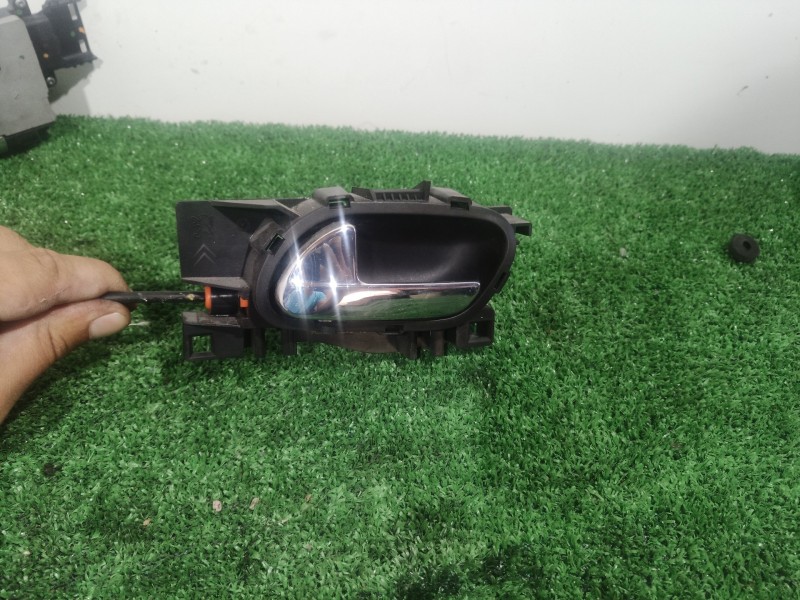 Recambio de cerradura puerta trasera izquierda para citroën c4 picasso business class referencia OEM IAM 24090816 24090816 24087