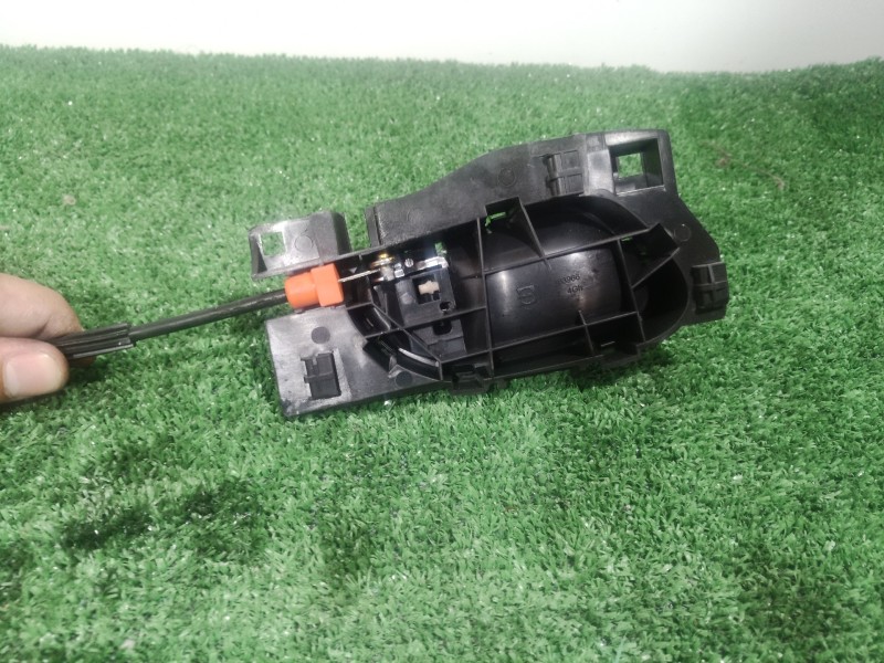 Recambio de cerradura puerta trasera izquierda para citroën c4 picasso business class referencia OEM IAM 24090816 24090816 24087