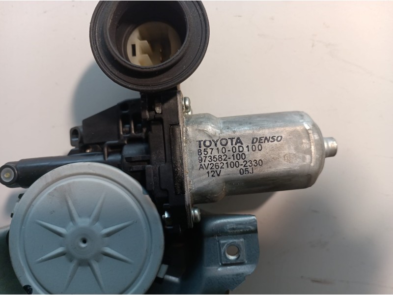 Recambio de elevalunas delantero derecho para toyota auris luna+ referencia OEM IAM 857100D100 857100D100 AV2621002330