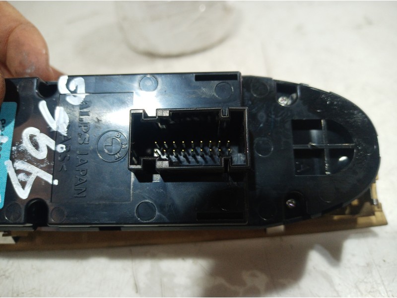 Recambio de mando elevalunas delantero izquierdo para bmw serie 3 berlina (e90) 316d referencia OEM IAM 9217328 9217328 9217328