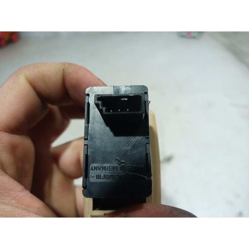 Recambio de mando elevalunas trasero izquierdo para bmw serie 3 berlina (e90) 316d referencia OEM IAM 6945876 6945876 6945876